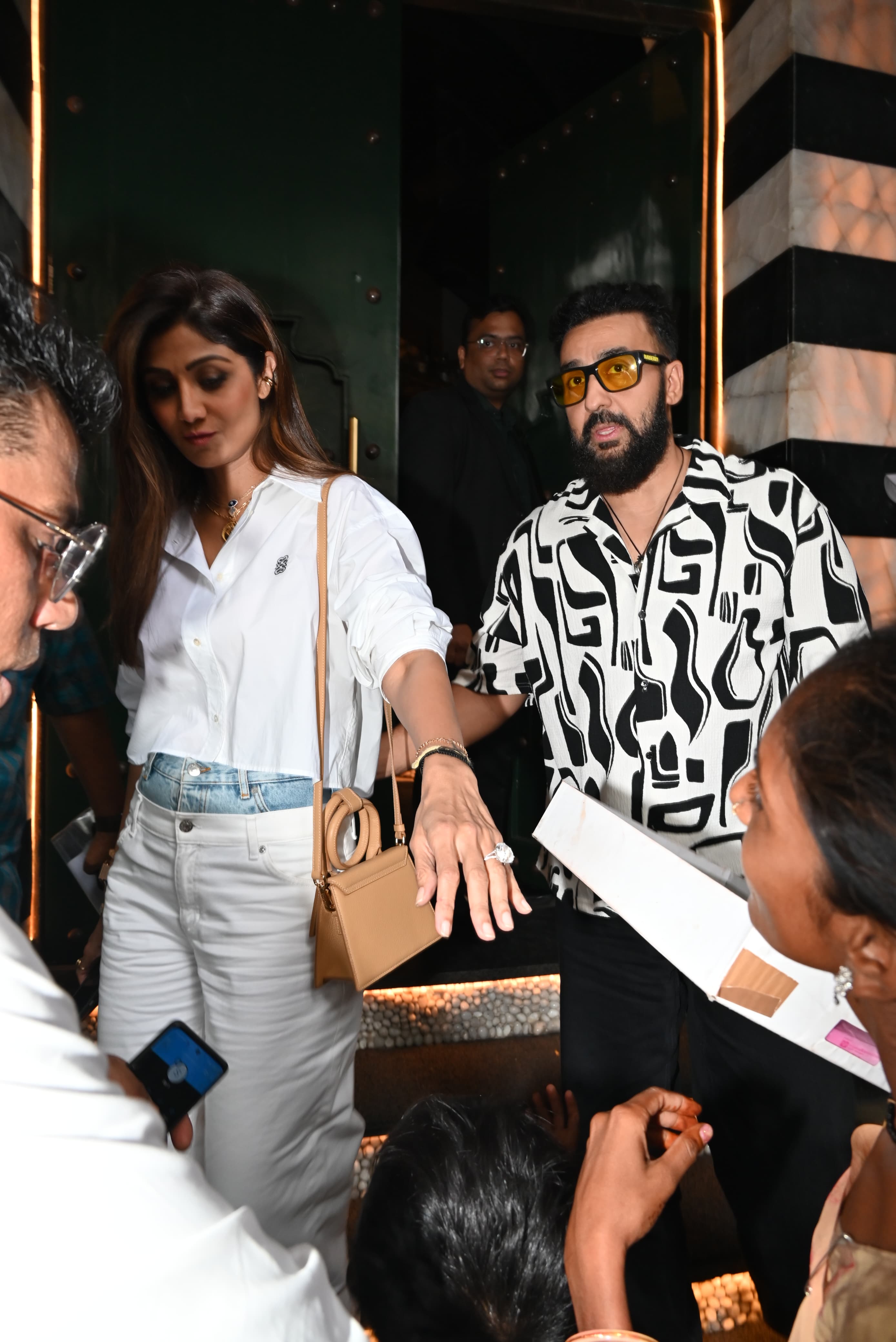 Shilpa Shetty and Raj Kundra stopped by a restaurant for a lovely lunch date