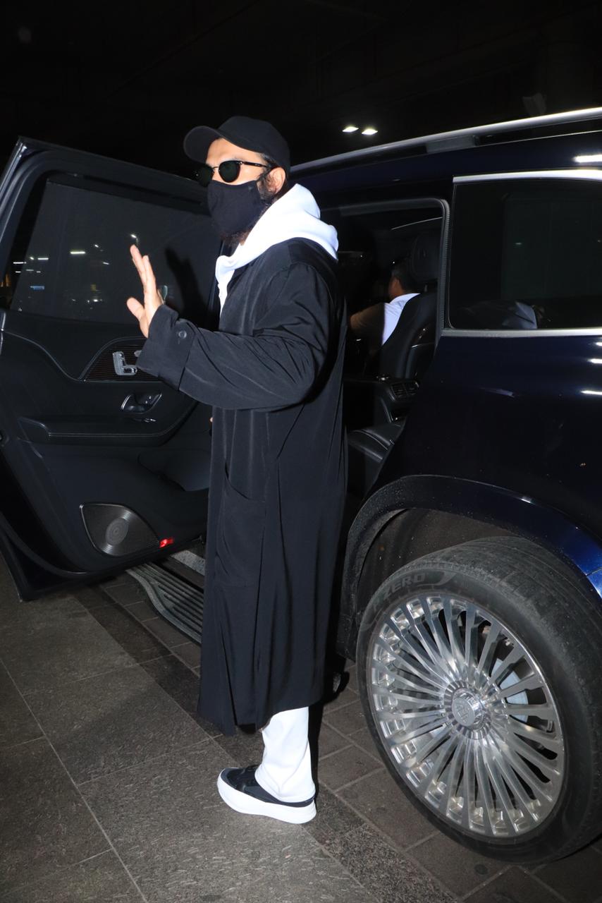 Dad-to-be Ranveer Singh made a stylish entrance back in Mumbai today