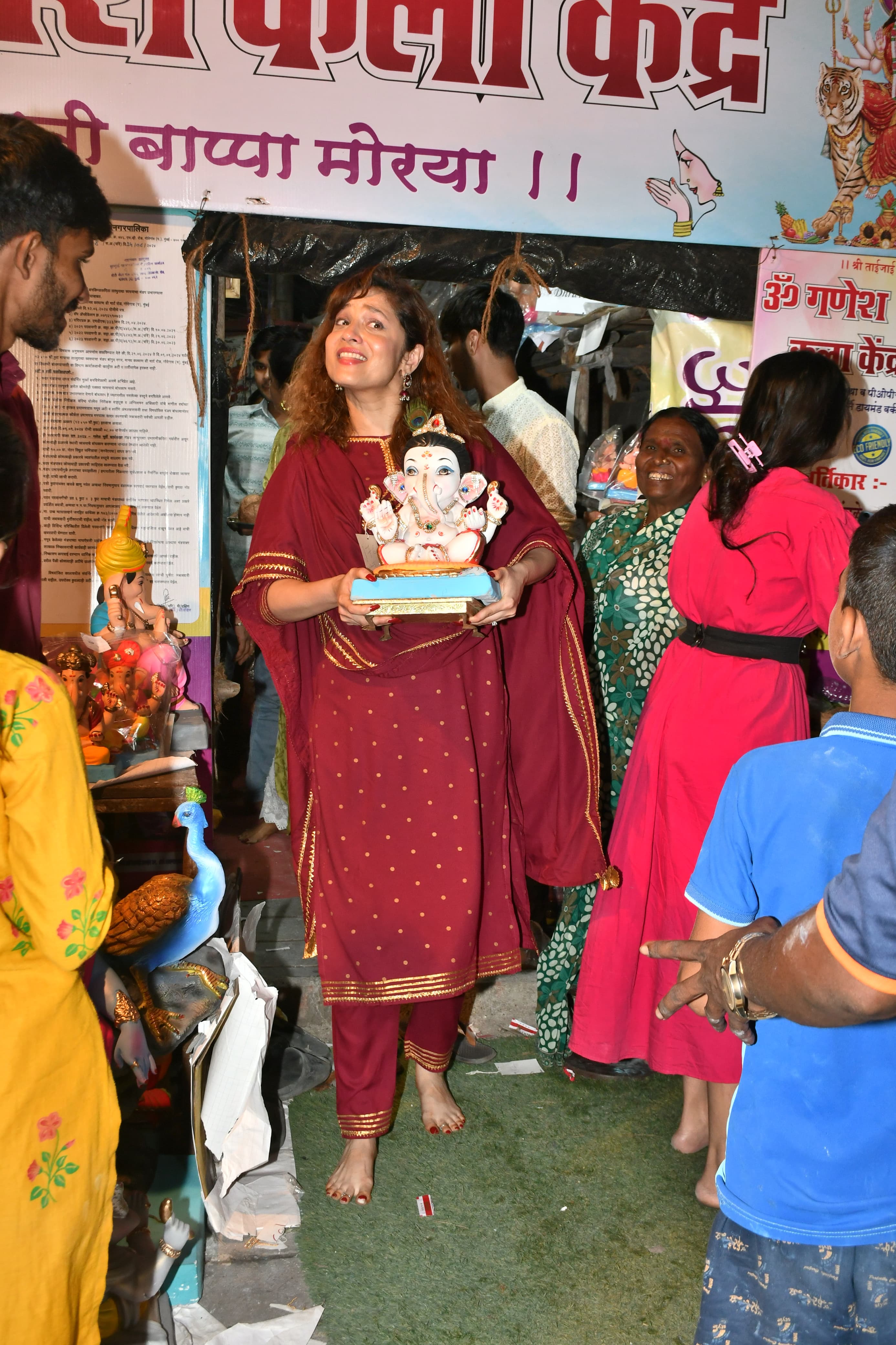 Ankita Lokhande looked like the picture of happiness as she carried the Ganesh idol home