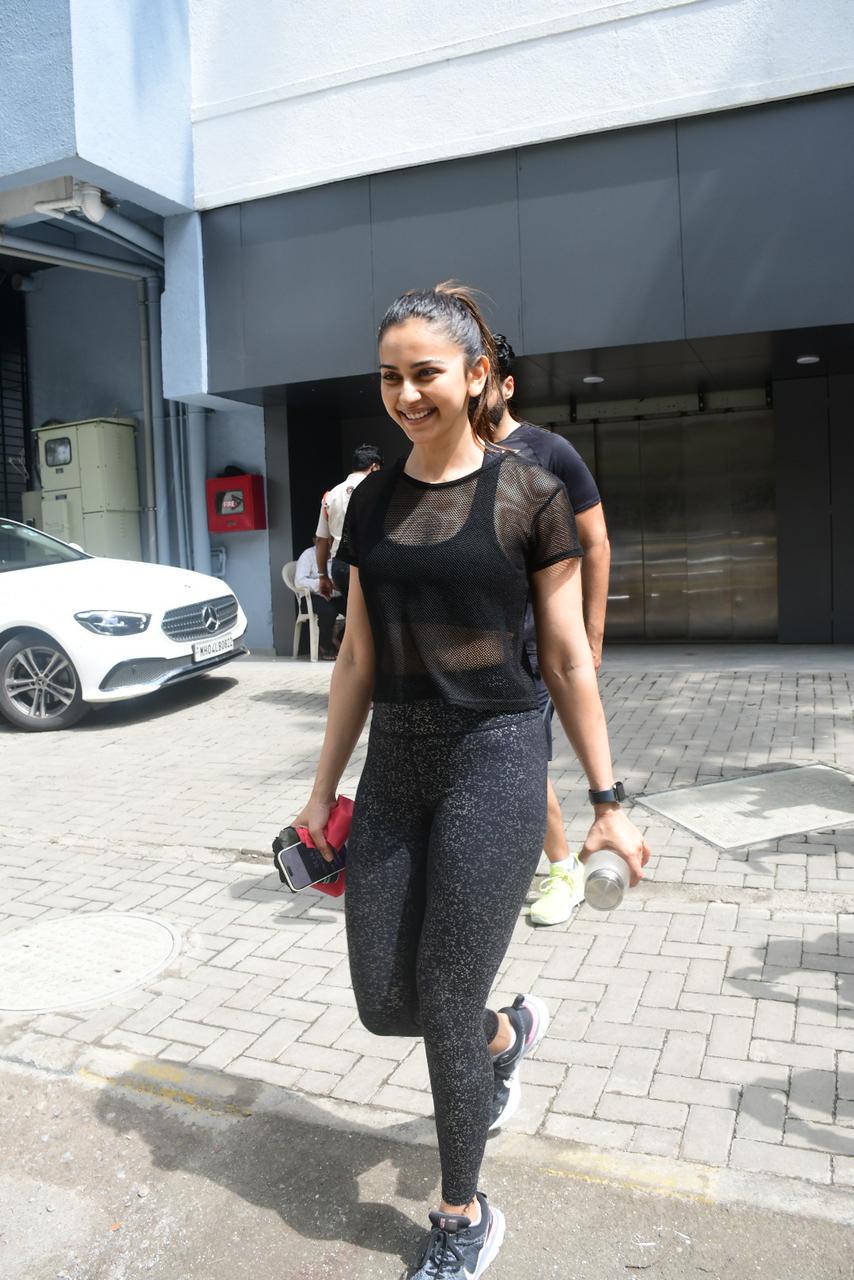 Rakul Preet Singh was spotted heading home after a workout. Seems like the actress is putting in a lot of hours at the gym, is there a project in the works?