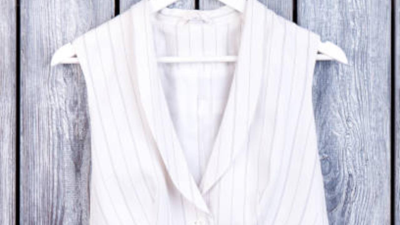 Waistcoats
Formal waistcoats were considered a thing of the past in women’s fashion. It is now making a comeback, with people donning it not only for formal occasions but also for casual outings. 