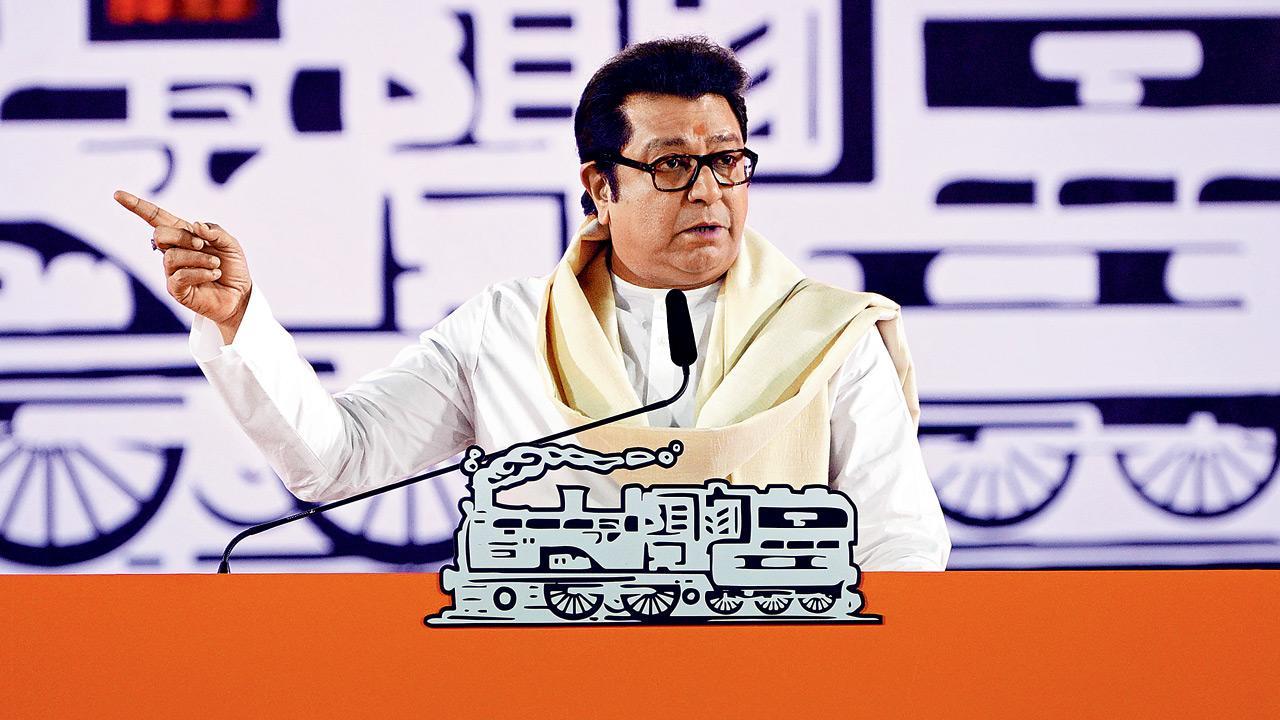 Maharashtra: We are Hindu, not Hindi, says Raj Thackeray