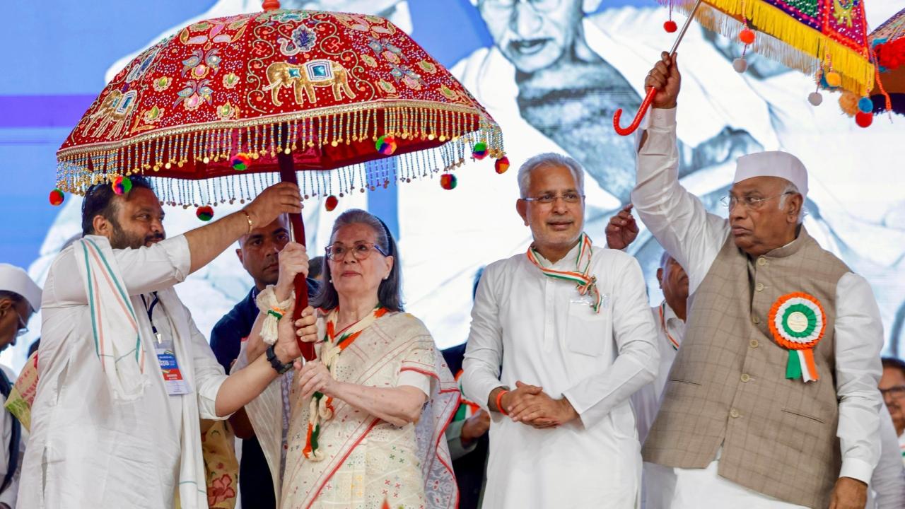 Taking a jibe at the Central government, Kharge said that the government had been meddling in everything and was establishing their dominance everywhere