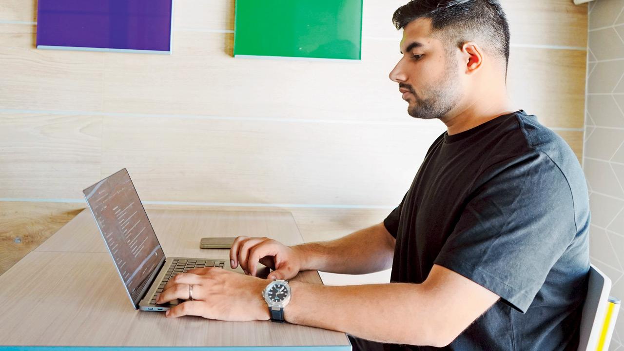 Aditya Udhani, 22, uses ChatGPT not for emotional support but for finding a middle ground. Pics/Dweep Bane