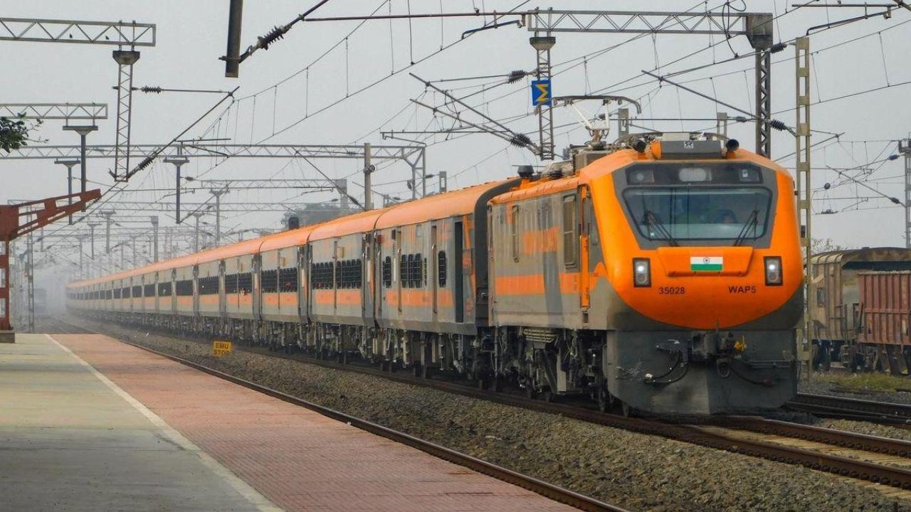 With two locomotives attached on either side, the train cuts down the time of reversal as it can move in either direction