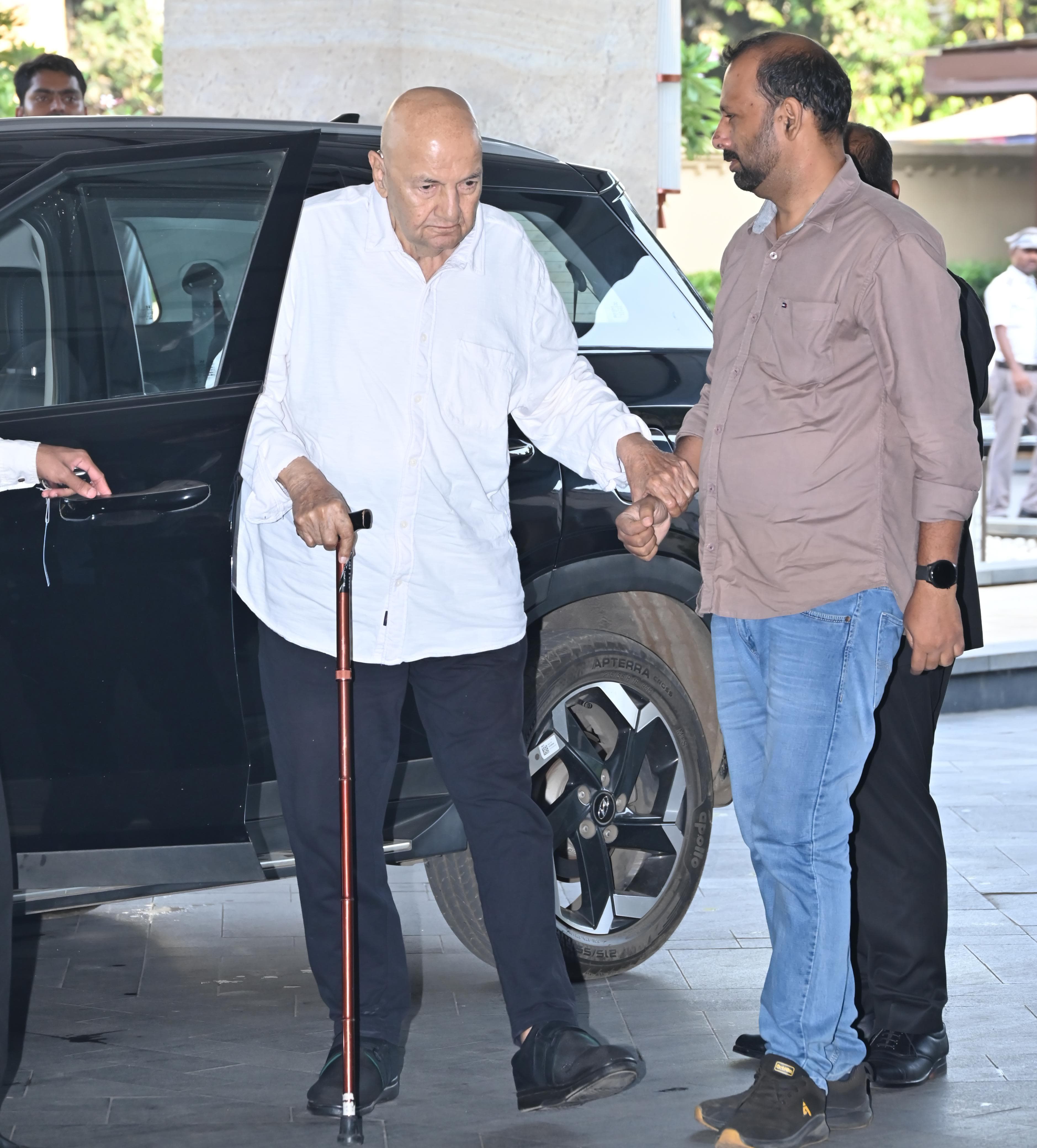 Veteran actor Prem Chopra was also among the several celebs who reached the prayer meet ceremony