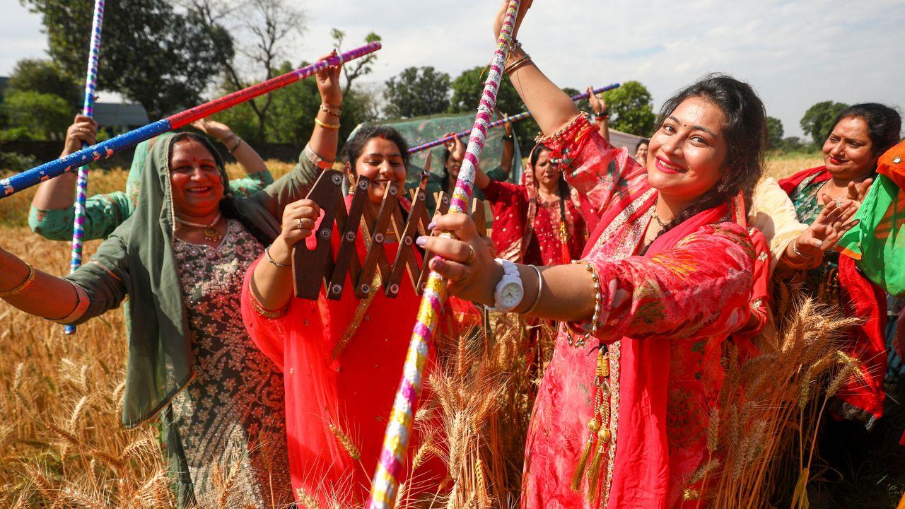 Celebrations include kirtans, visits to gurdwaras, community fairs, and nagar kirtan processions. Sikhs raise the Nishan Sahib flag, and the occasion brings people together to socialise and share festive meals