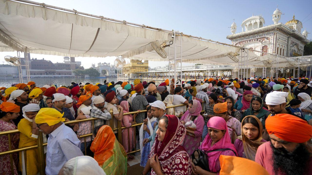 Amritsar's Golden Temple witnessed heavy footfall as devotees gathered for the harvest festival. Other major places of worship in Punjab, including Sri Kesgarh Sahib in Anandpur Sahib, Takht Damdama Sahib in Bathinda, and Dukh Nivaran Sahib in Patiala, also saw a significant rush on Sunday