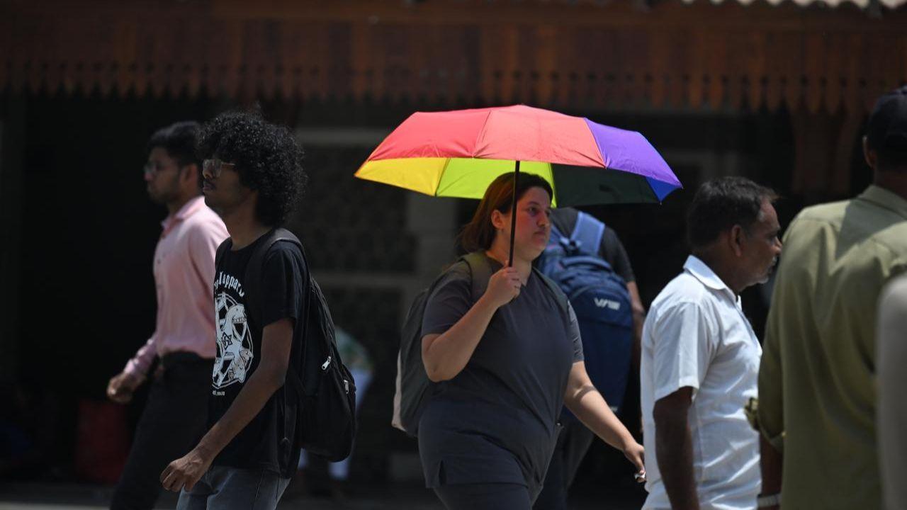 IN PHOTOS: Bandra sizzles as temperatures continue to climb