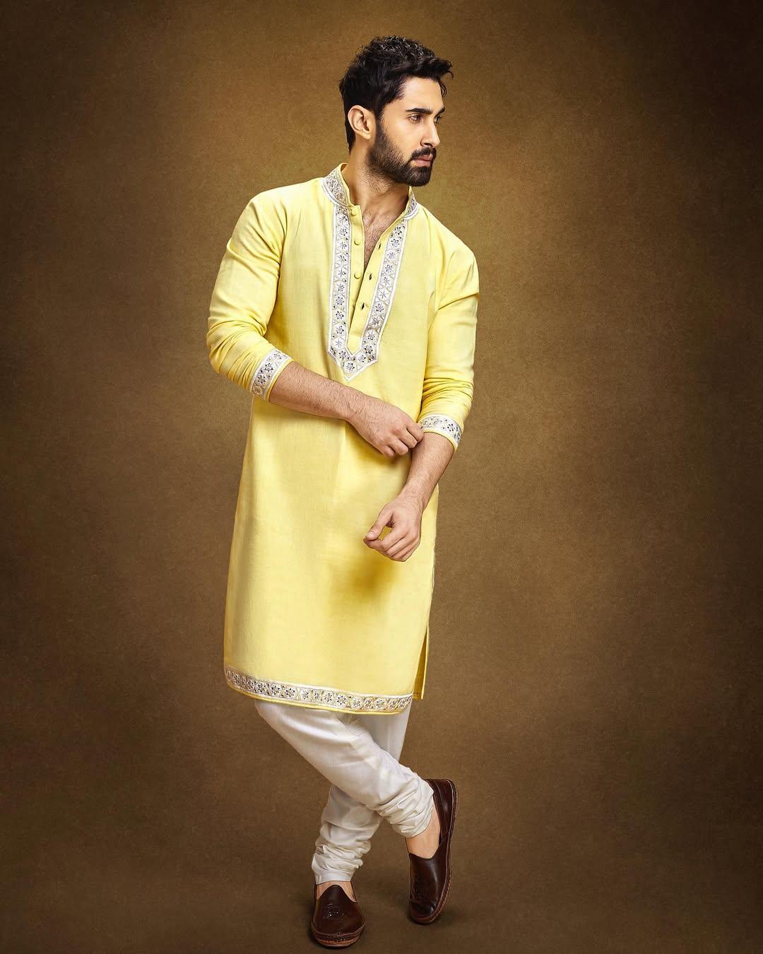 In this look, the actor looked incredibly handsome as he wore a yellow kurta with embroidery around the neck and paired it with a plain white pyjama