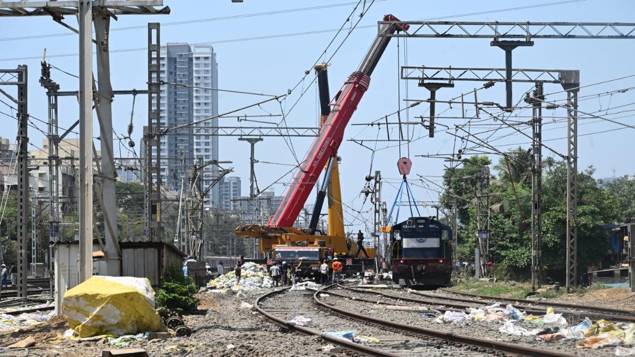 During the block period, the suburban services and Mail/Express trains running on the 5th line will run on Fast lines