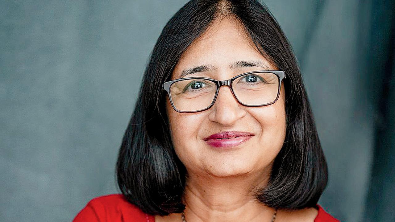 Chitra Soundar