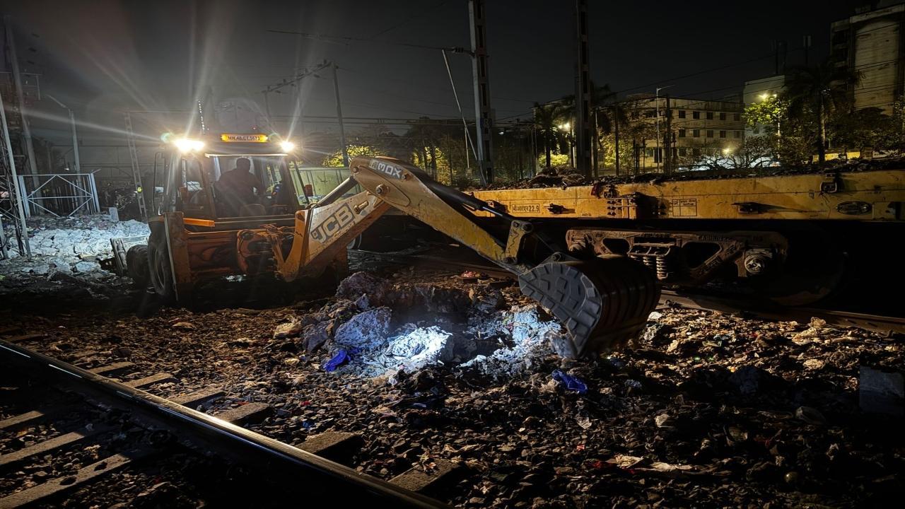 Railways to install barricades, deploy RPF under 'Operation Clean-up' at Mahim