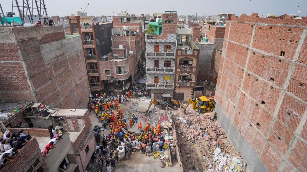 Around 11 people have been rescued by agencies who remain at the building collapse site in the Mustafabad area of the national capital