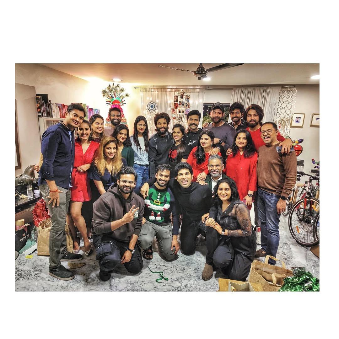 A perfect fam-jam! Allu Arjun never stays away from any get-together, be it with family or friends. He always makes sure to enjoy with his relatives
