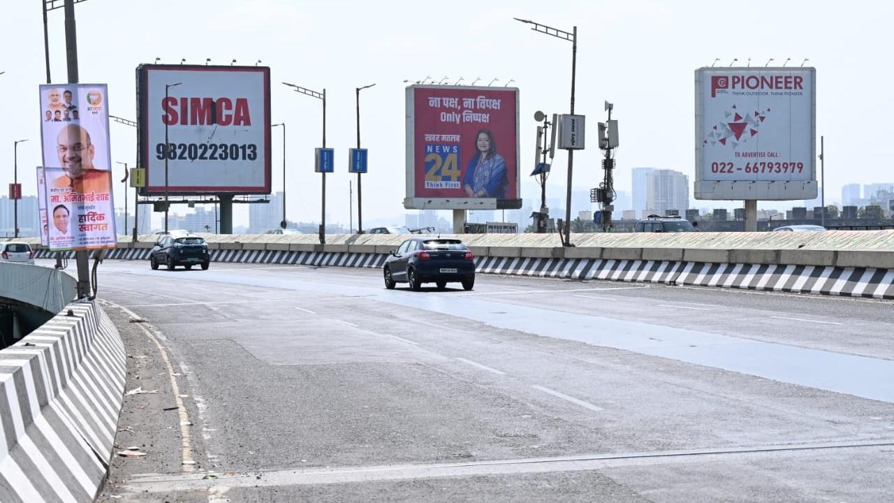 The railway authorities have demanded the immediate removal of the hoarding, along with all similar advertisements displaying the image, and a formal apology for what they described as a 
