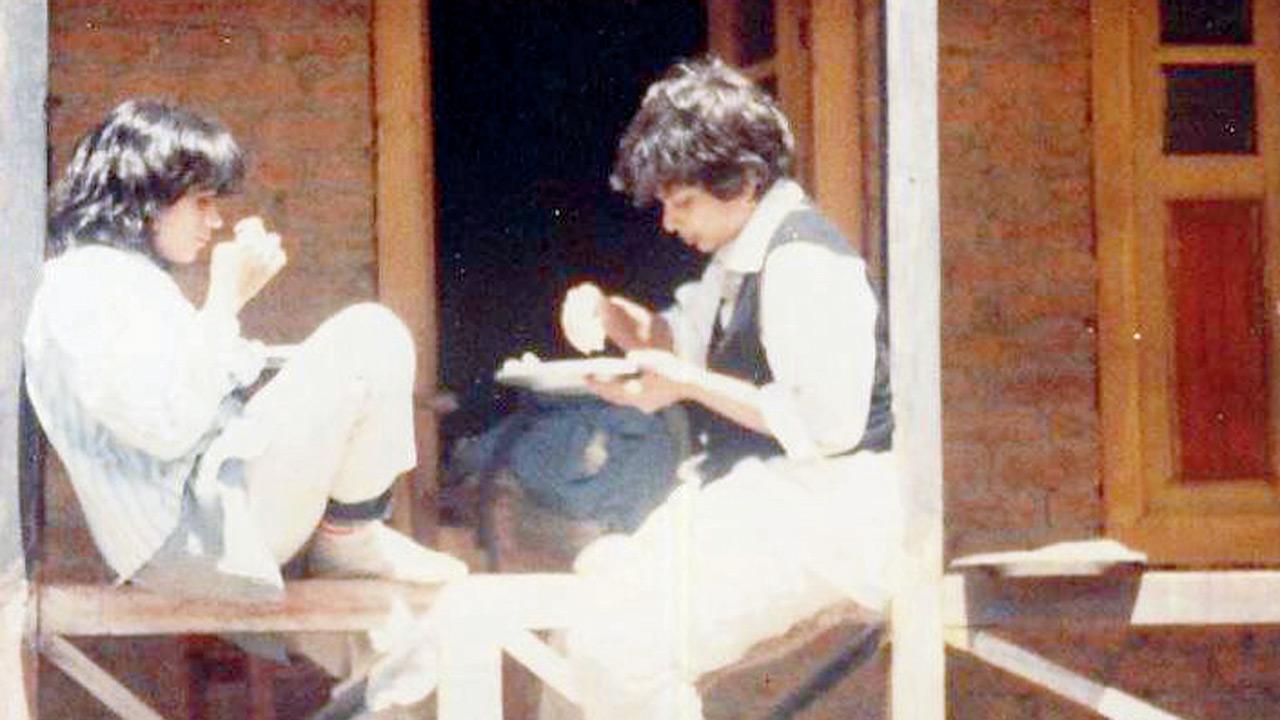 Lunch on the Lidderwat trek, Kashmir, 1984