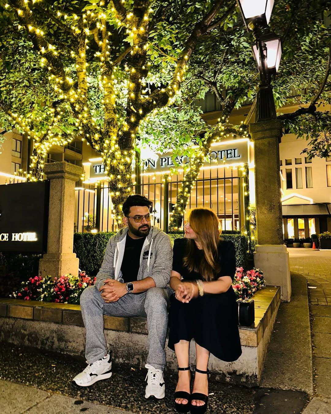 This picture has Kapil and Ginni enjoying some quality time together