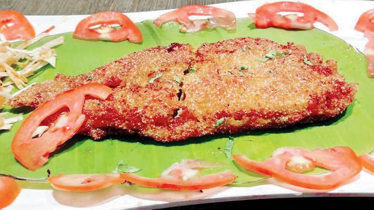 Bombil stuffed with prawn. Pic courtesy/Jai Hind