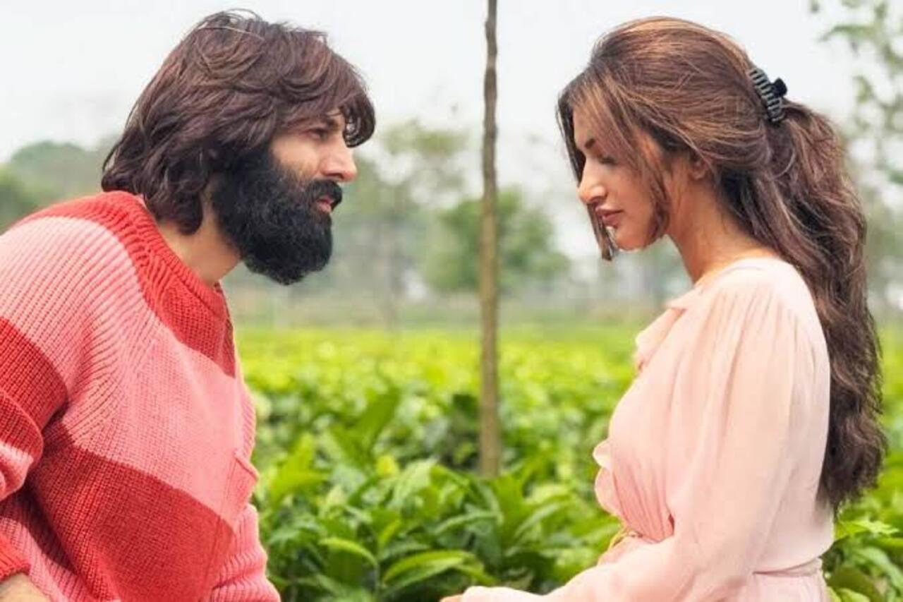 Upcoming: Anurag Basu’s Musical Romance
Kartik Aaryan’s next role casts him as a rockstar in an intense love story directed by Anurag Basu, with Sreeleela starring opposite him