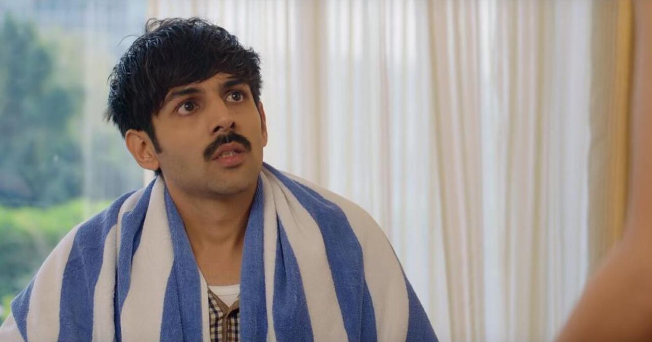 Pati Patni Aur Woh
Taking on a character from a classic, he walked the line between comedy and emotional conflict, updating a dated premise for modern sensibilities