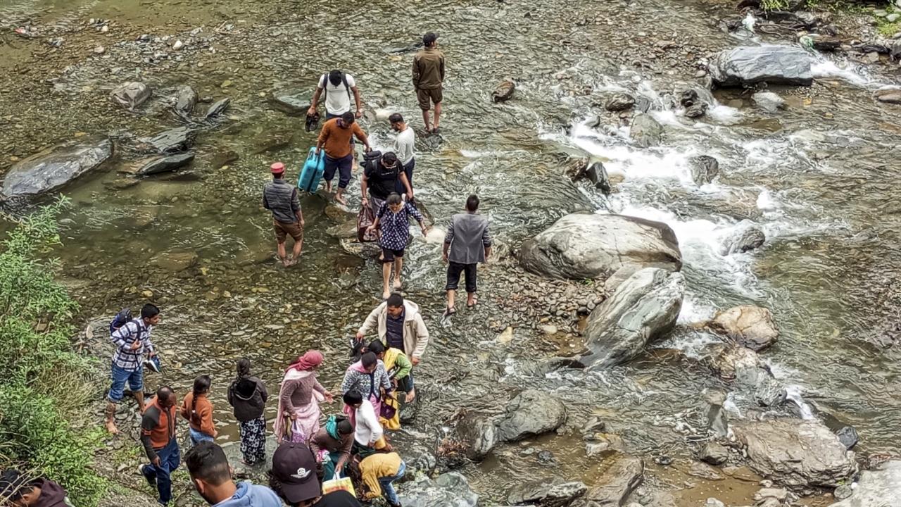 Kullu Deputy Commissioner (DC) Torul S Ravneesh said machinery has been deployed at the site and restoration work is underway