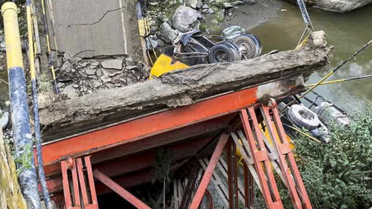 A temporary pathway was made available to the public by Saturday morning, and traffic has been diverted via Pandoh to minimise inconvenience to commuters, Ravneesh added