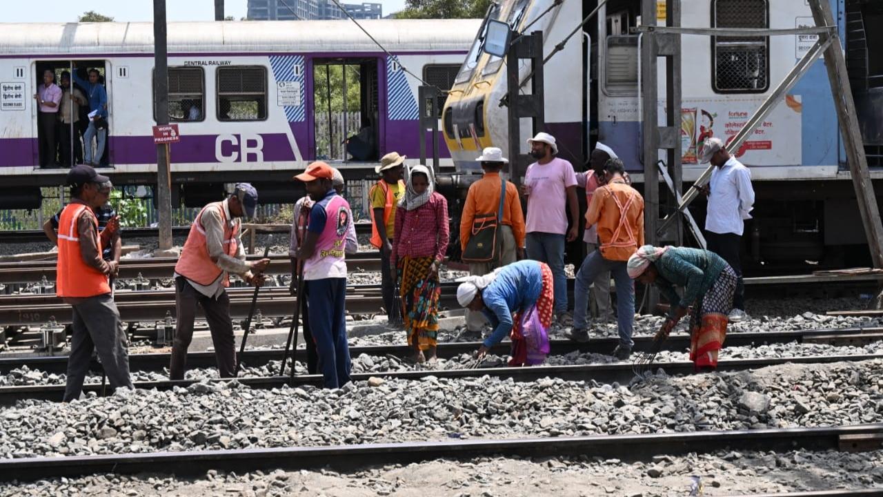 The local train departing from Churchgate at 23:58 hrs for Virar will run on Fast Line between Mumbai Central & Santacruz and hence will not halt at Mahalaxmi, Lower Parel, Prabhadevi, Matunga Road, Mahim and Khar Road stations