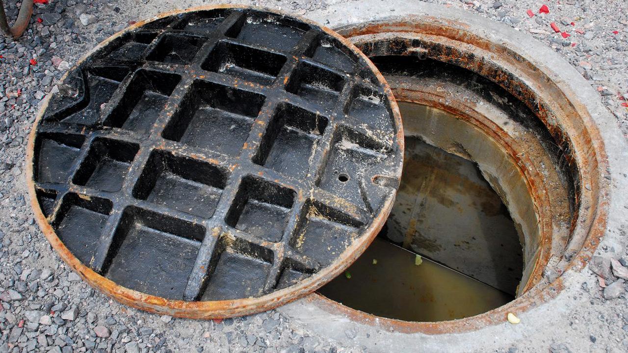 An uncovered manhole. Representation Pic/istock