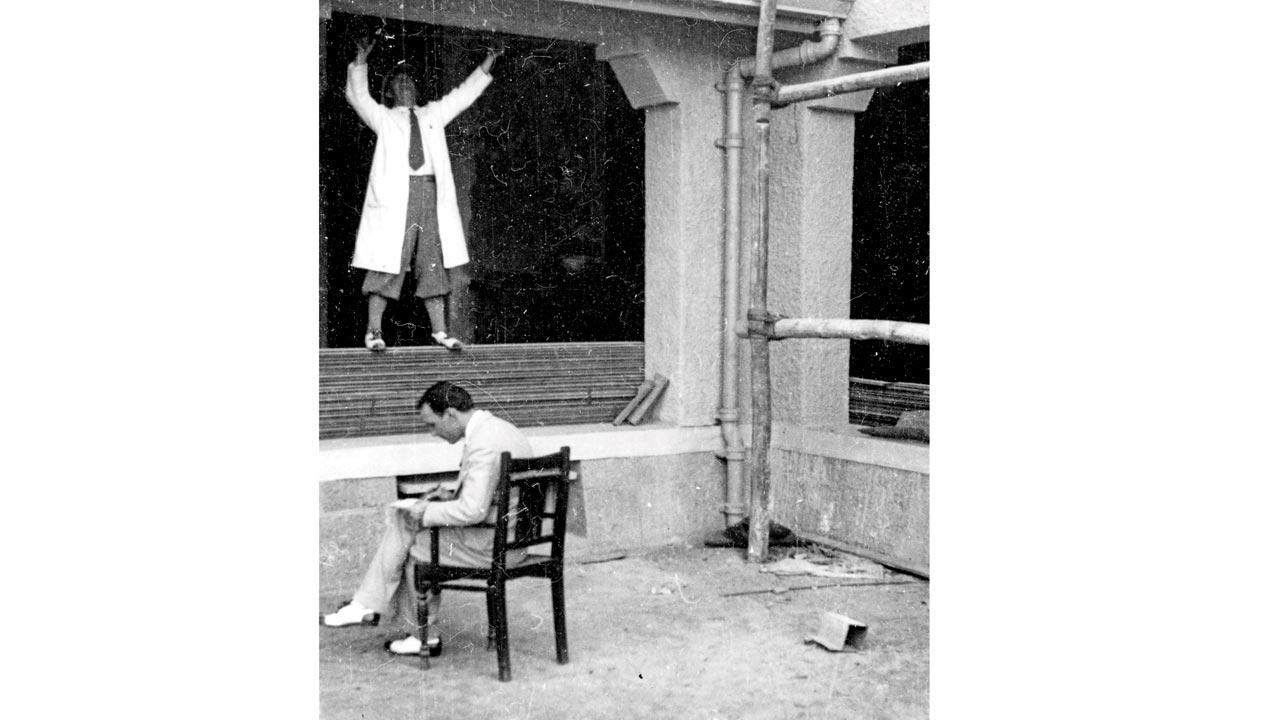 Eckart Muthesius (seated) and Ernst Messerschmidt during the construction of Manik Bagh Palace. Pic Courtesy/Shubha & Prahlad Bubbar Collection