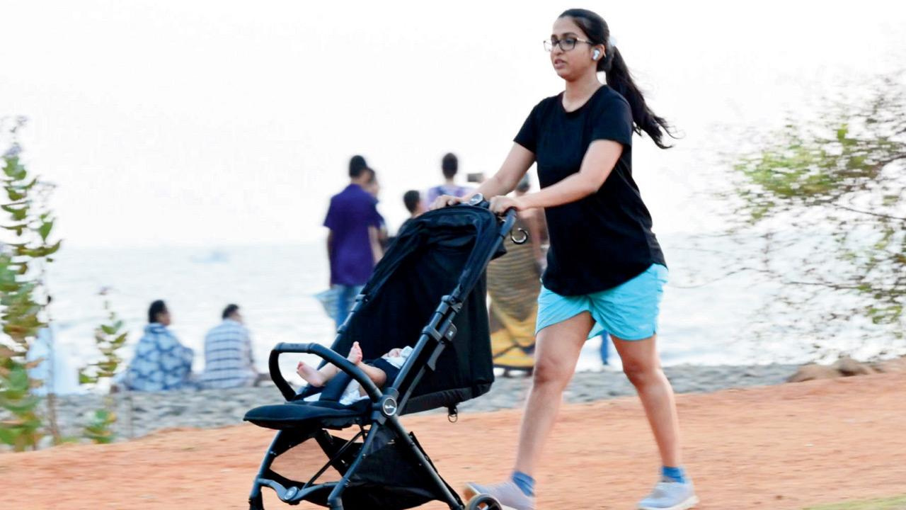 Jiya Shah at Priyadarshini Park