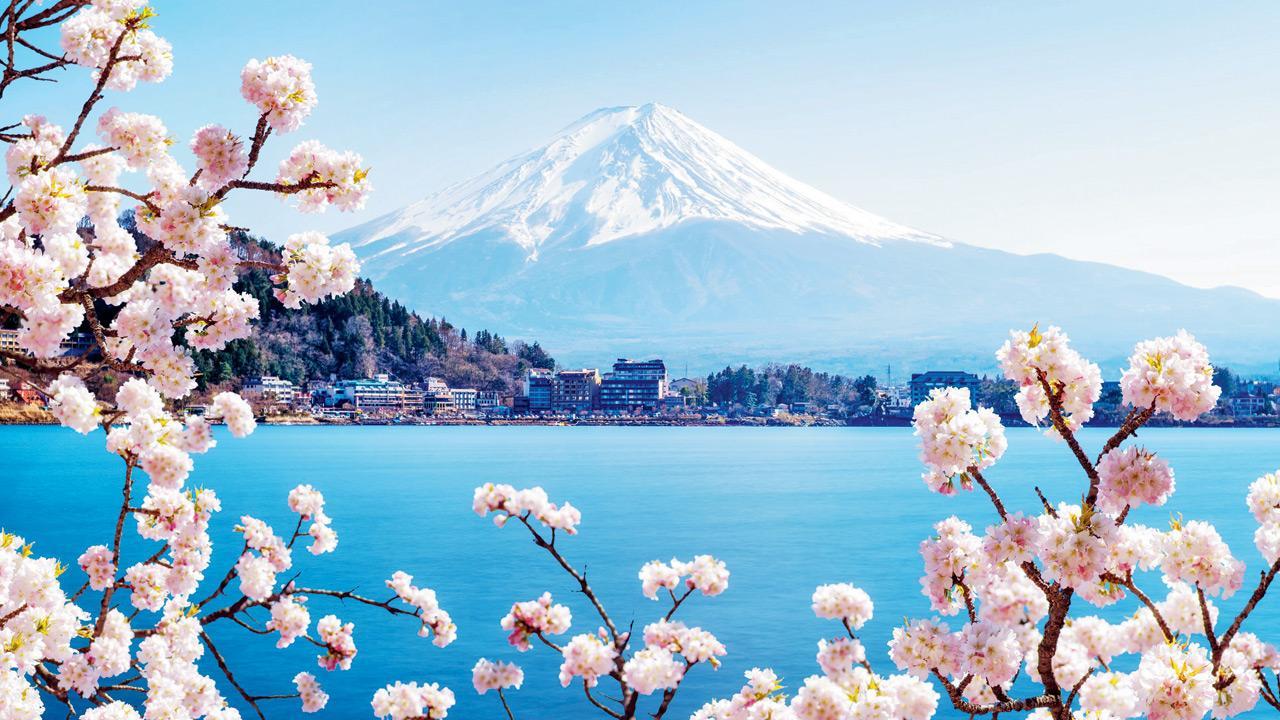 Man rescued from Mount Fuji twice in one week