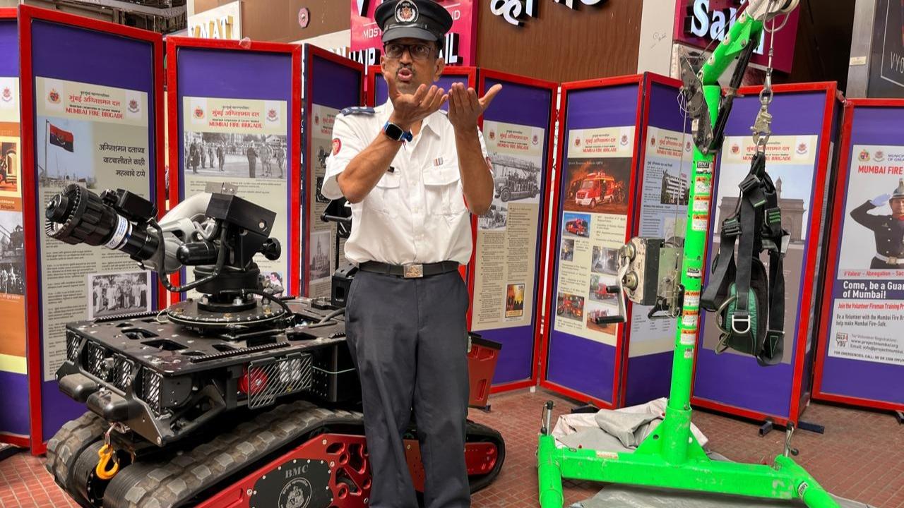 From robots to fire safety equipment, rescue tools, breathing apparatus, hydraulic cutters and high-tech fire suits, the Mumbai Fire Brigade displayed the wide range of tools they use in emergency situations in Mumbai
