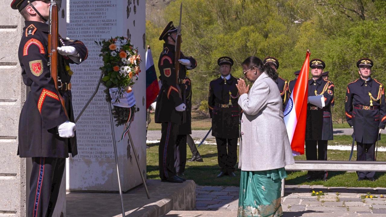 The memorial commemorates those who lost their lives while attempting to flee Slovakia during the communist regime