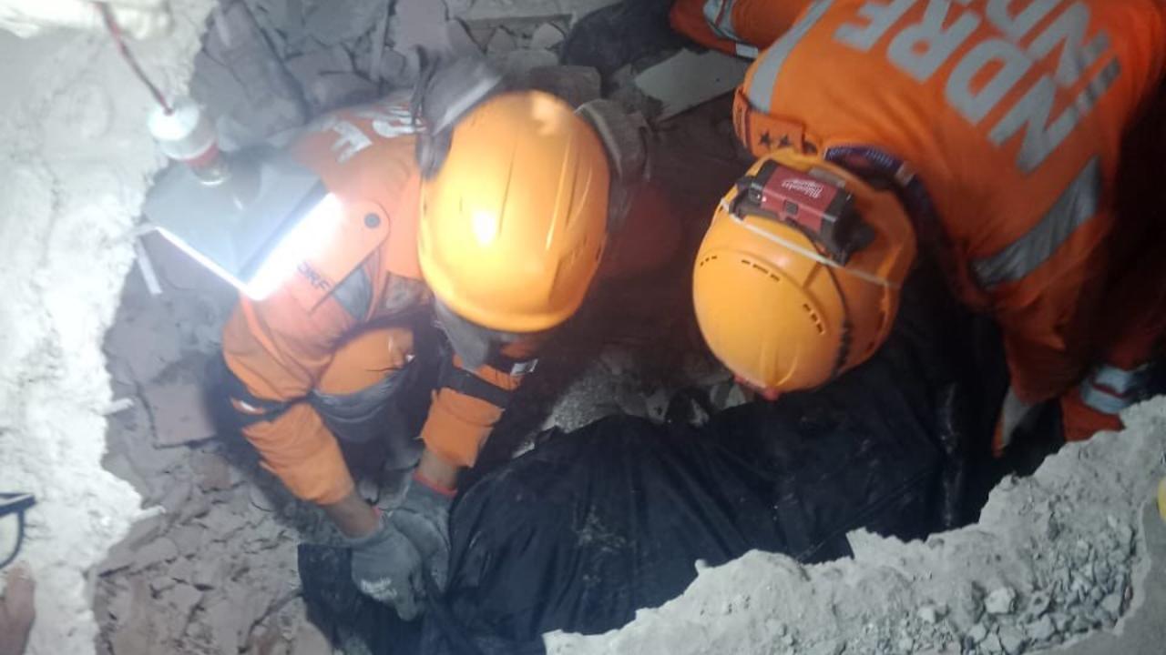 The NDRF team was conducting Search and Rescue (SAR) operations in Mandalay in coordination with Fire Services of Myanmar
