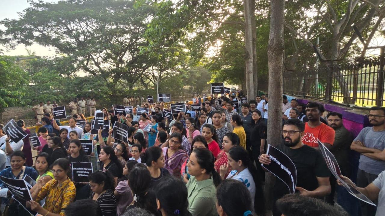 Parents protest at Navi Mumbai school over alleged abuse of 4-year-old student