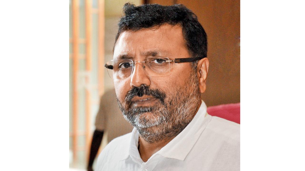 SC lawyer seeks comptemt case against BJP MP Nishikant Dubey