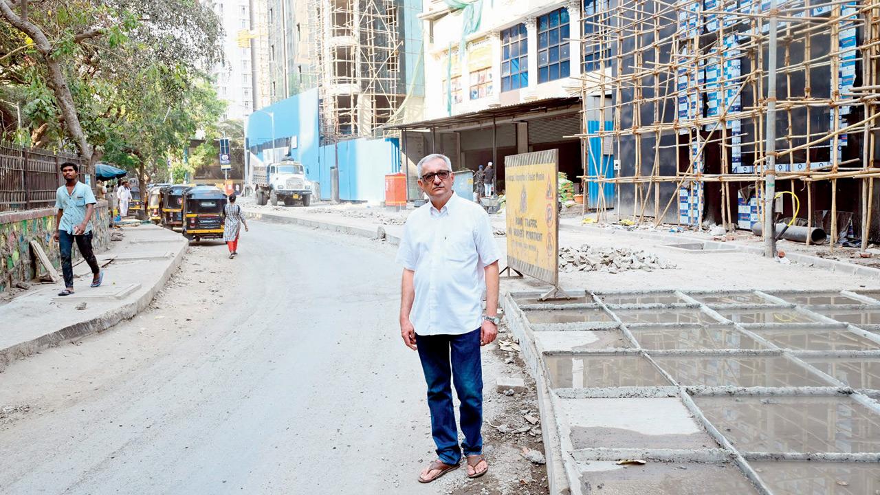 Resident Rajesh Ashar at Shimpoli Road, where ongoing work has turned Kastur Park in Borivli West into a one-way route, causing major disruption. Pic/Satej Shinde