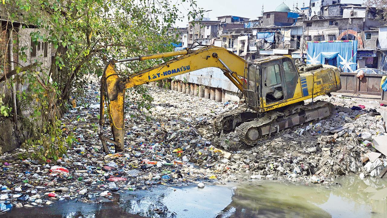 Mumbai: BMC to set up dedicated war room to monitor nullah desilting operations