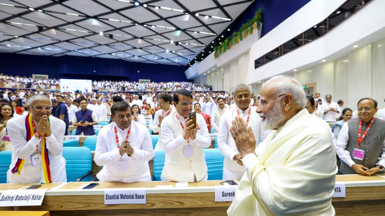 The Prime Minister, via a post on X, also appealed to citizens to come together and join in chanting the sacred Jain mantra at 8:27 am