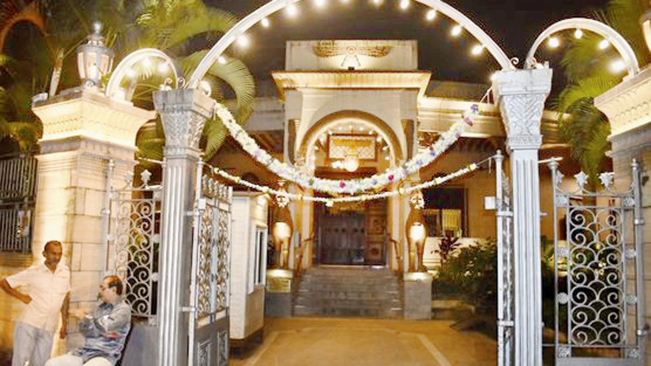 Rustom Framna Parsee Agiary in Dadar 