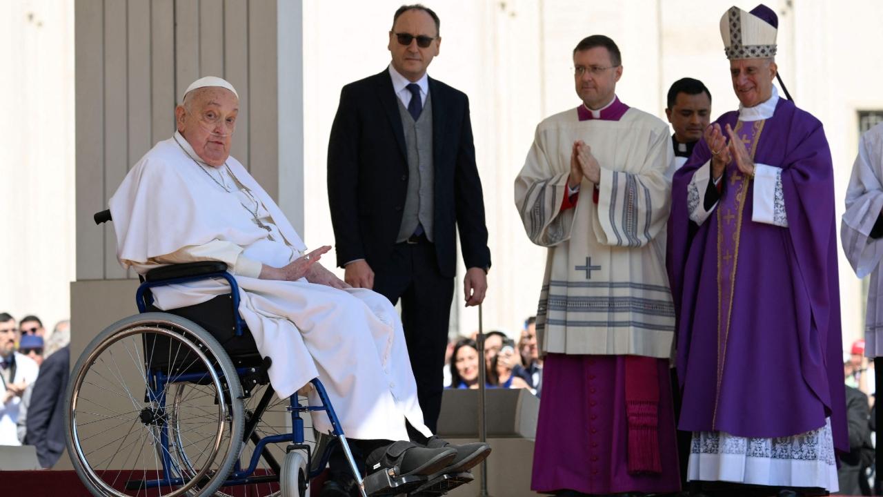 During his public appearance on Sunday, Pope Francis seemed to move his arms more easily. His voice appeared weak but stronger than what it was two weeks back