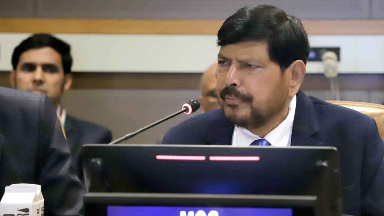 India should declare war against Pak if it refuses to hand over PoK: Athawale