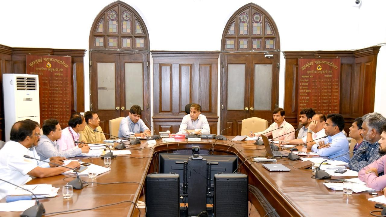 Civic chief expresses displeasure over slow pace of road concretisation work in Mumbai  