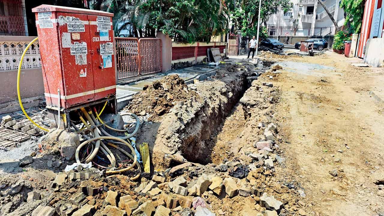 Mumbai's dug-up roads raise questions: Why no sign of signage, BMC?