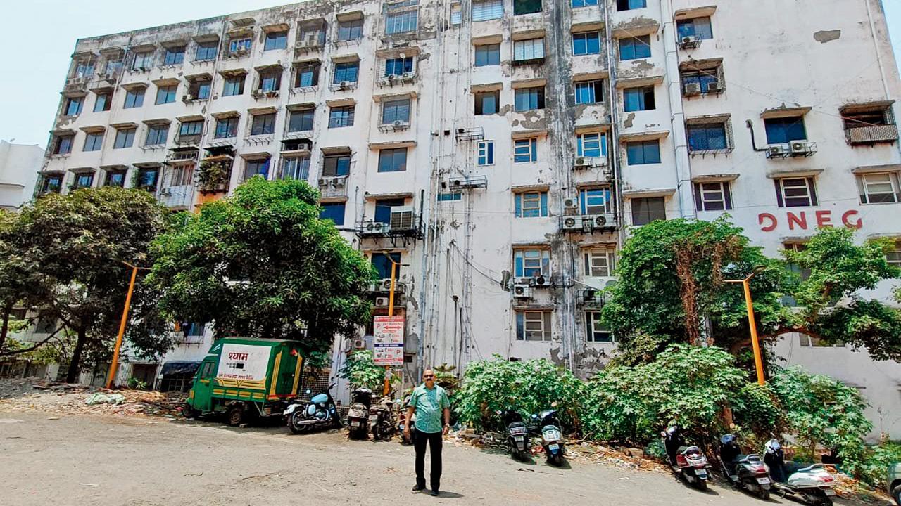 Dry day for Royal Palms on Day 1 of Mumbai water tanker strike