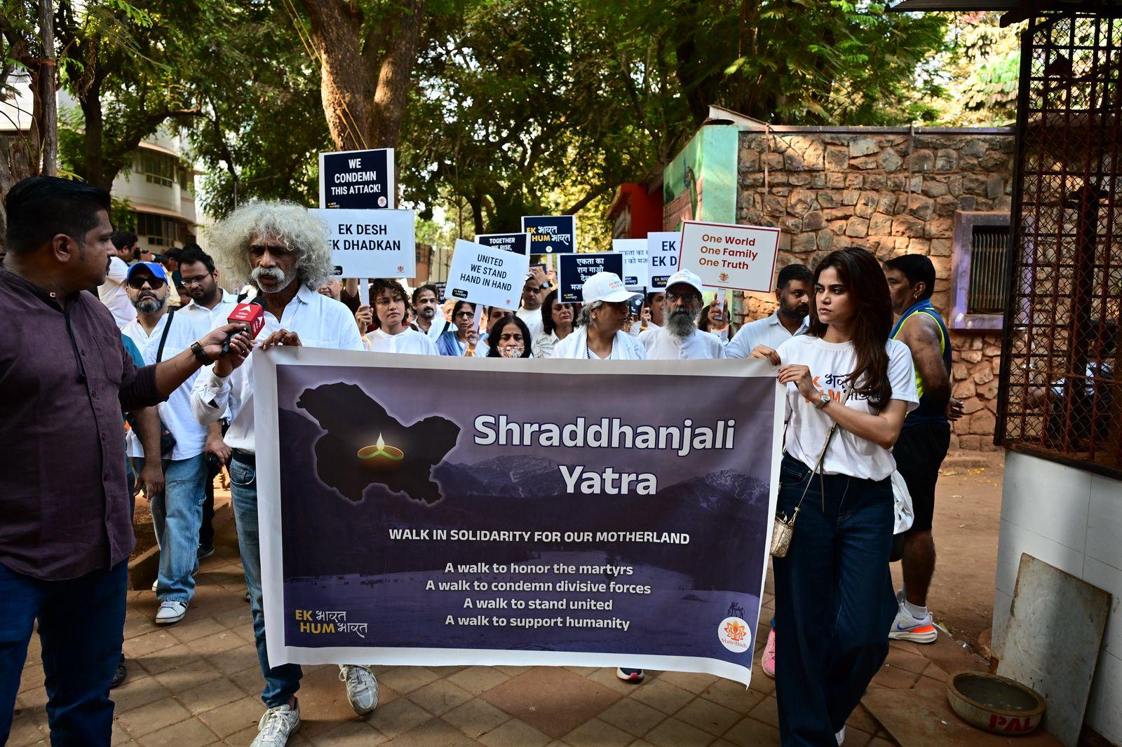 US Director of National Intelligence, Tulsi Gabbard, expressed support for India, affirming that America stands with the country as it seeks justice for the victims of the attack. The US State Department also reiterated its solidarity, calling for the perpetrators of the Pahalgam attack to face justice.