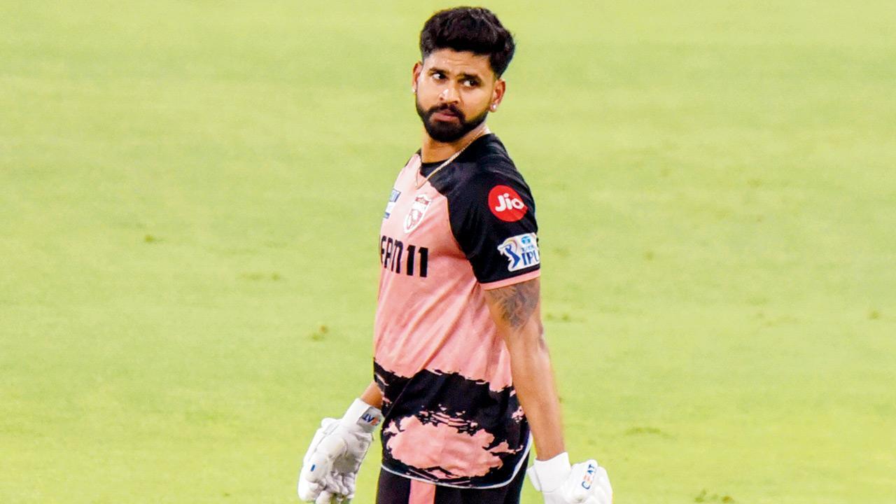Knights stumble, but Moeen marches on with playoff dreams