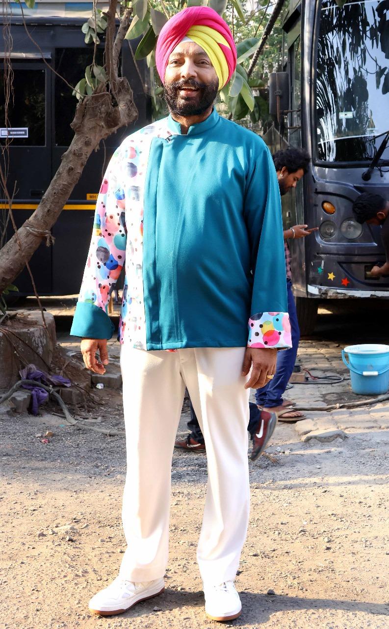 Chef Harpal Singh was also clicked at the sets of Laughter Chefs