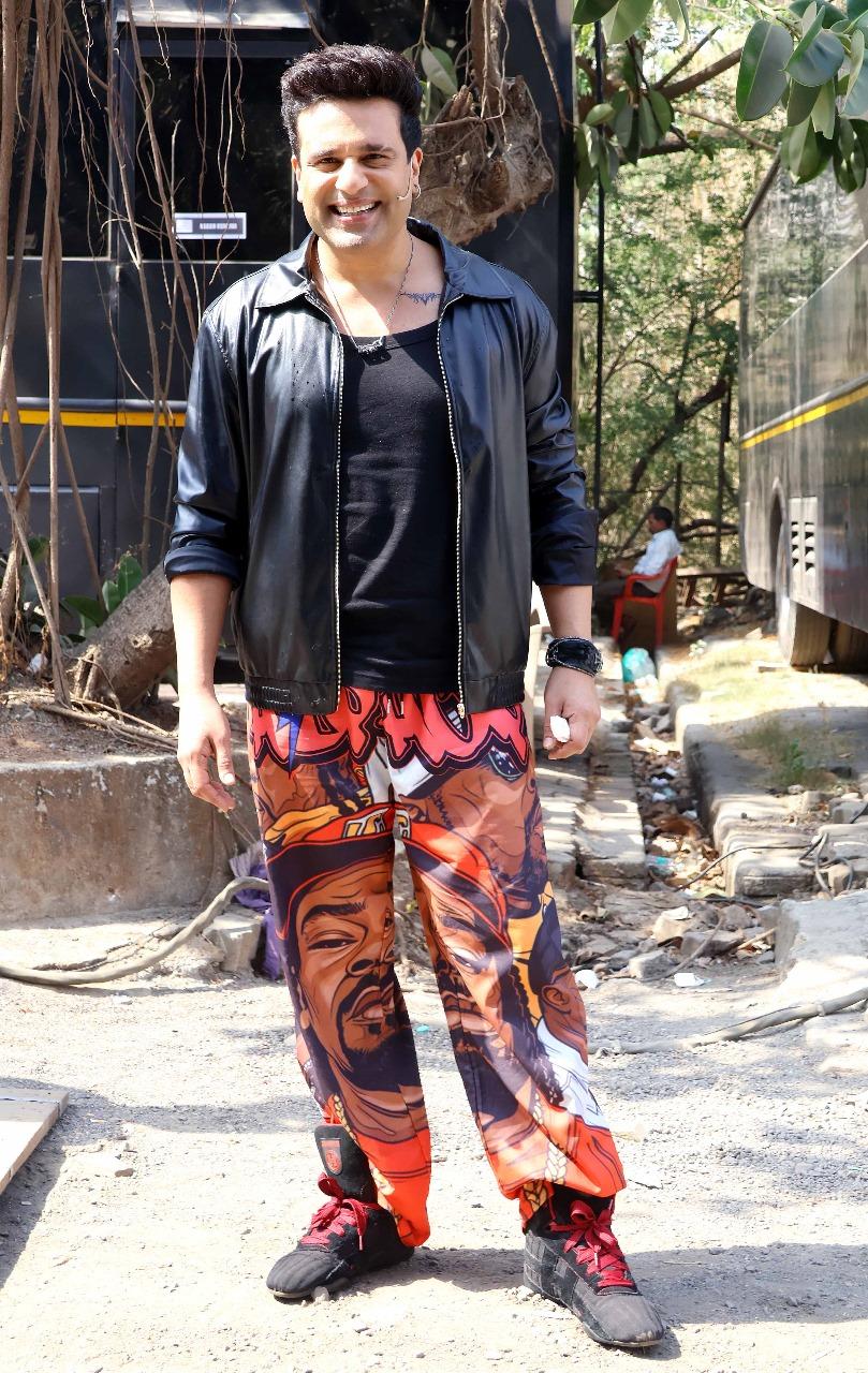 Krushna Abhishek was smiling ear to ear as he posed for the paparazzi at the Laughter Chefs set